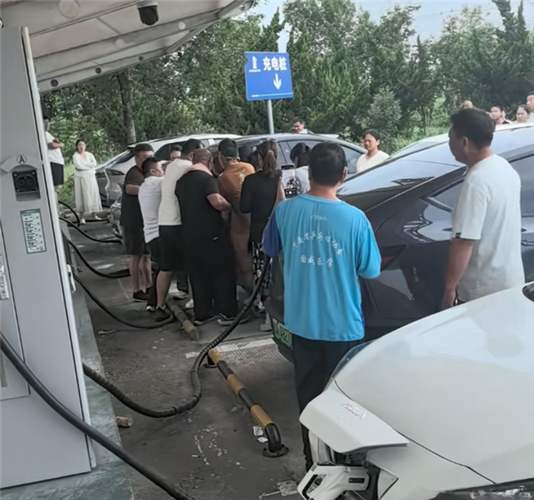 京标栈北京牌照新能源车转让及价格：老司机带你避开这些坑！